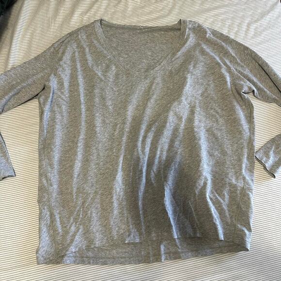 Lululemon gray long sleeve - Picture 1 of 4